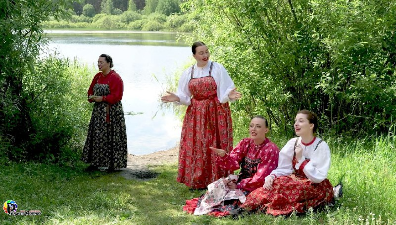«Эх, полюбила издалёка».