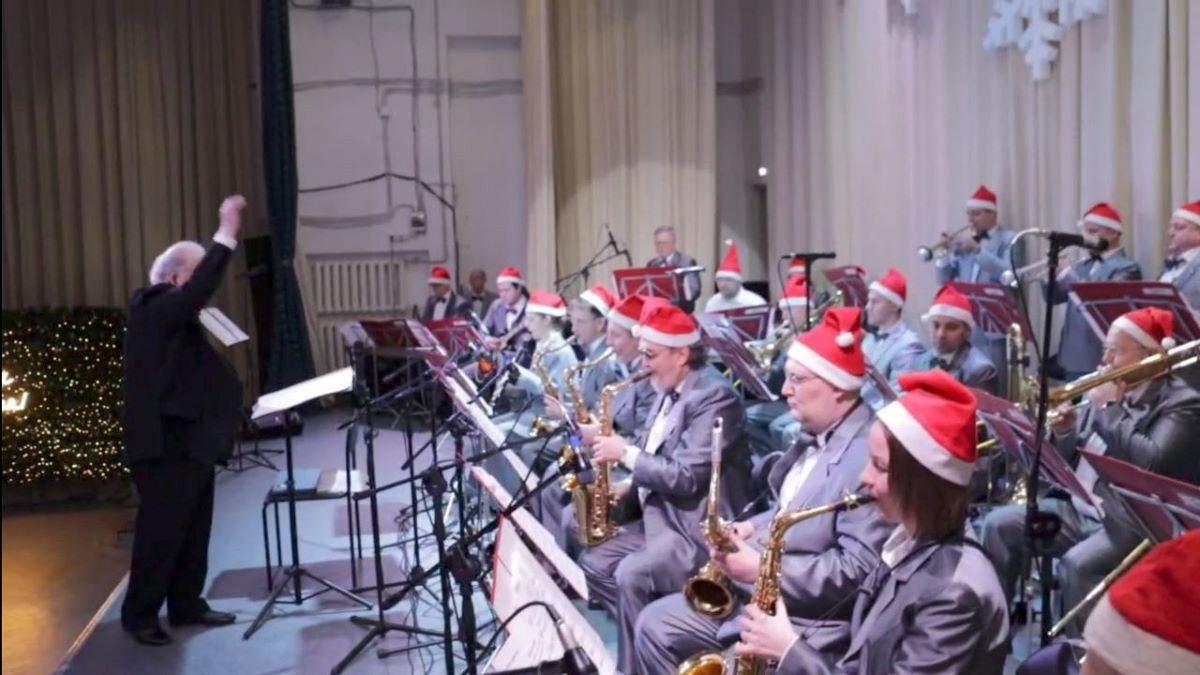 Танцевальный вечер — «Новогодний бал»