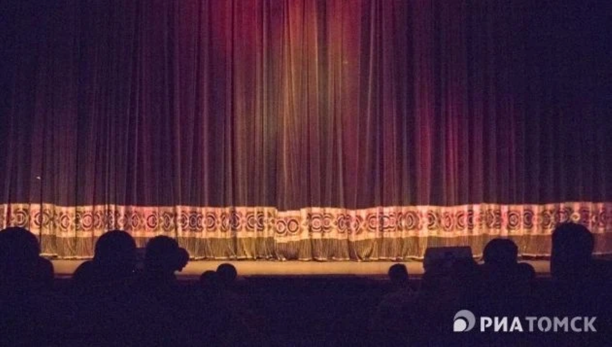 РИА ТОМСК о новом фестивале любительских театров в Томске, который объединяет Сибирский федеральный округ.