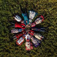 Пора познакомиться поближе.