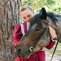 Мария Долгая — человек, превращающий фольклор в настоящее театральное чудо.
