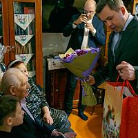 Поздравляем ветерана ВОВ Ф.Т. Бондаренко со 100-летием!