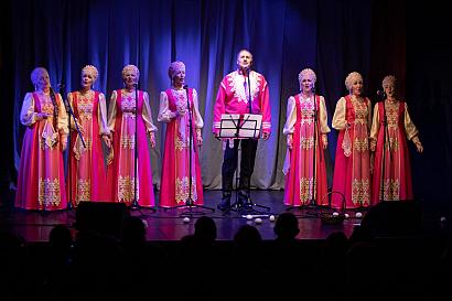 концерт вокального ансамбля «Колорит» — «Песен зимние узоры».