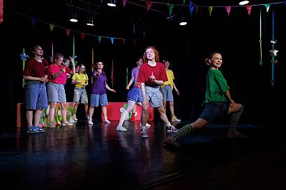 Литературно-музыкальное представление «Что бы это значило?»